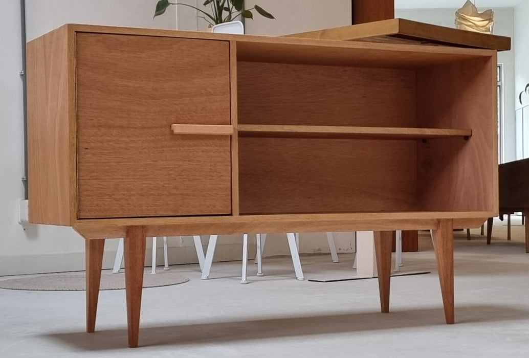 Sideboard Gundan