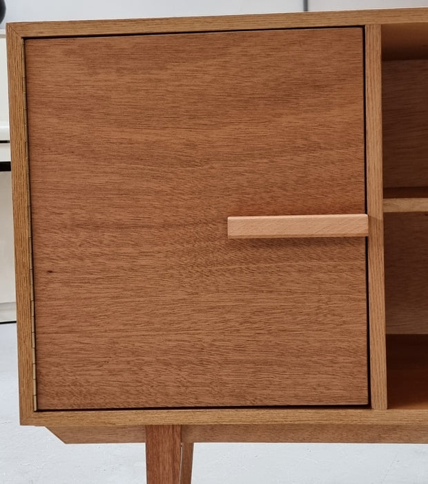 Sideboard Gundan