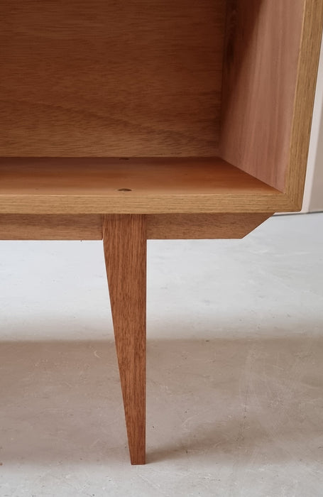 Sideboard Gundan
