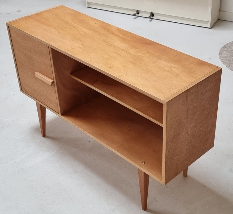 Sideboard Gundan