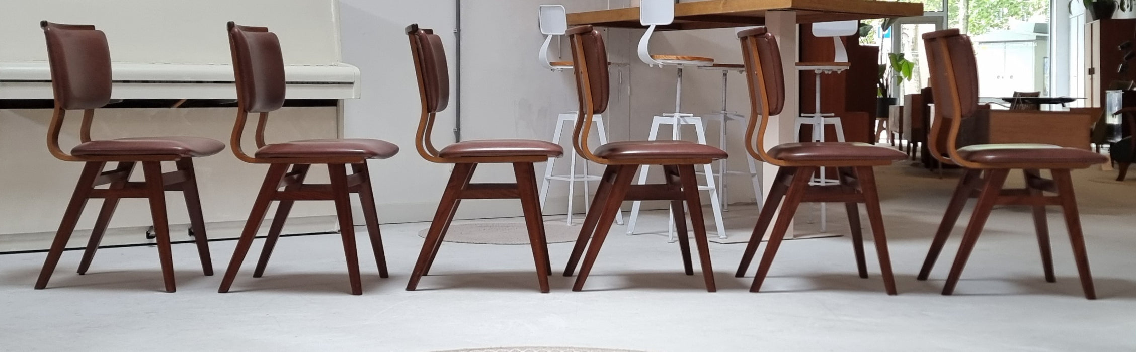 Mid century stoelen