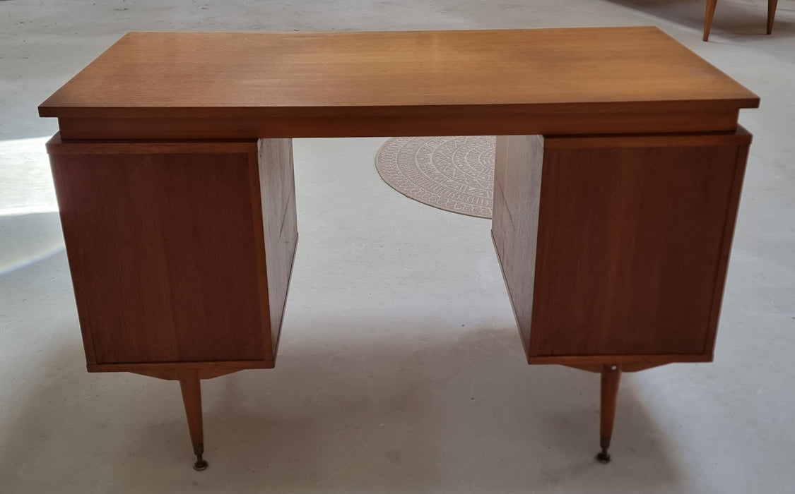 Mid Century bureau
