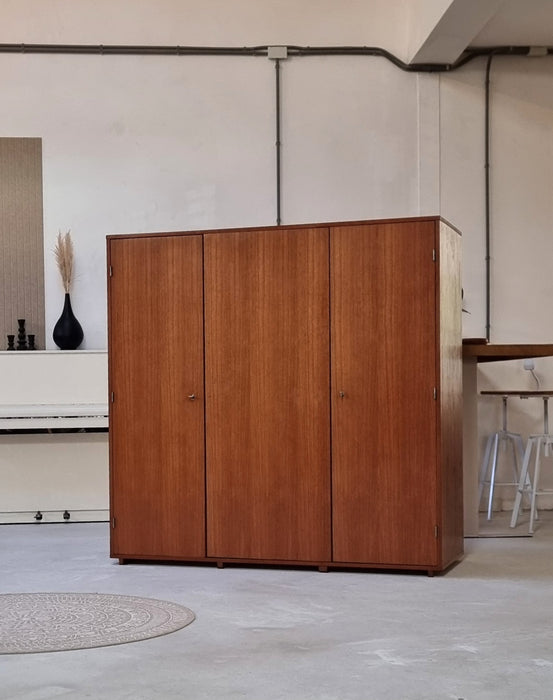 Mid Century kledingkast