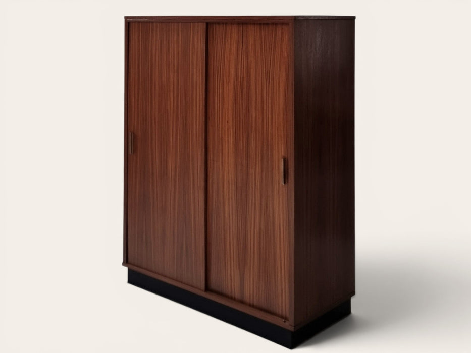 Mid Century kledingkast