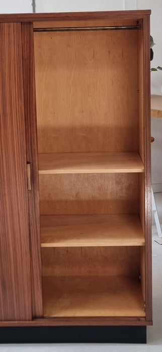 Mid Century kledingkast