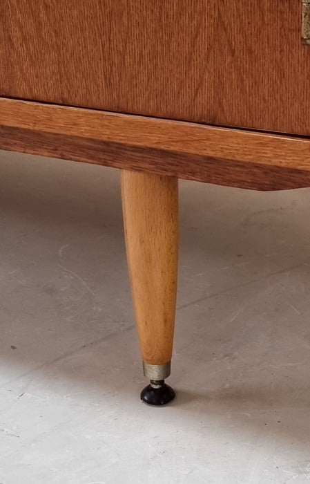 Mid Century kledingkast