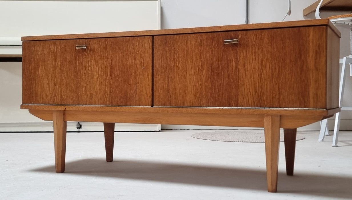 Mid Century dressoir