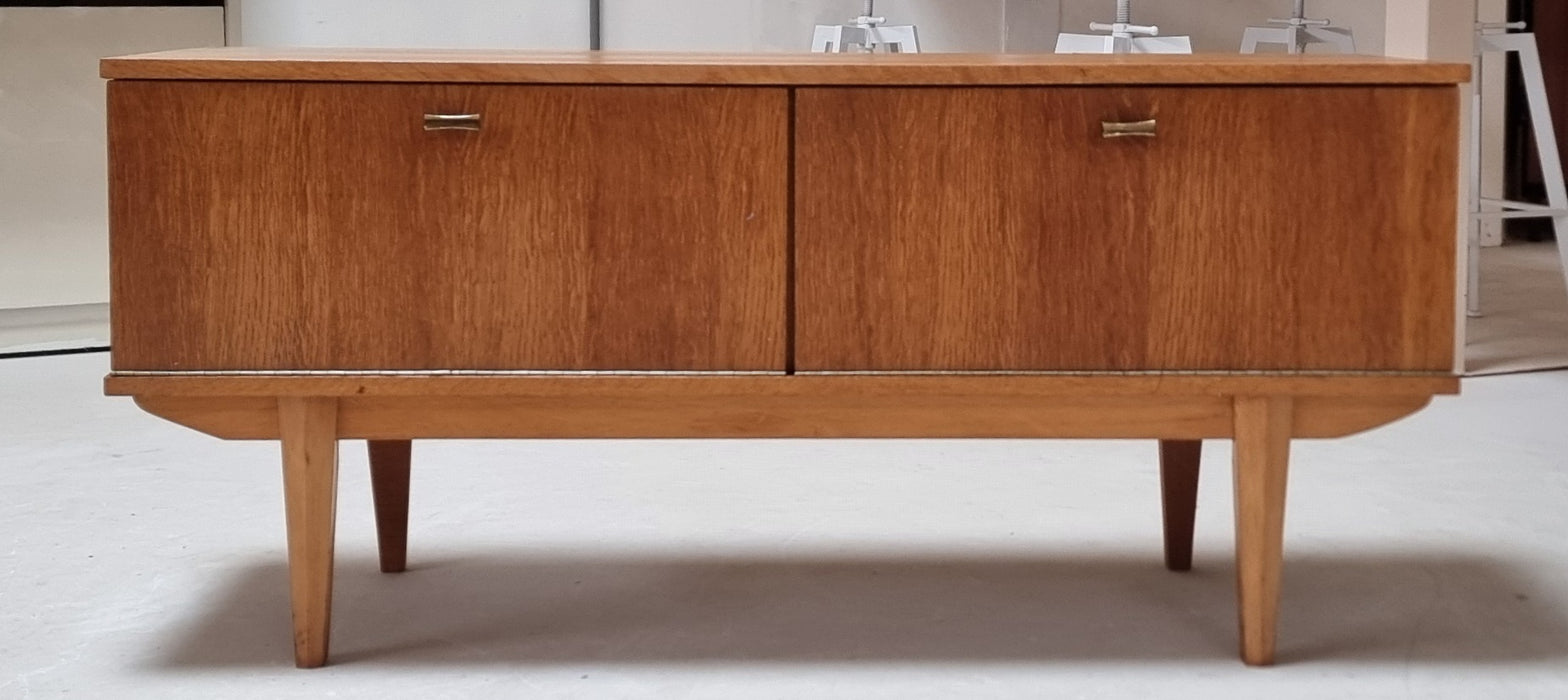 Mid Century dressoir