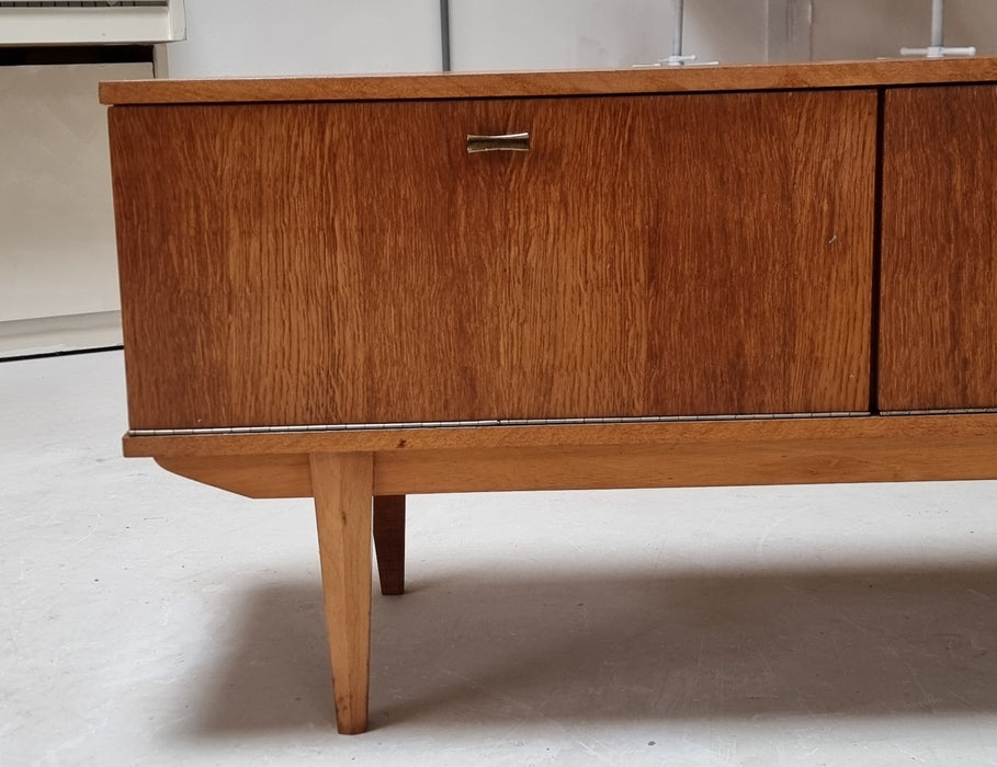 Mid Century dressoir
