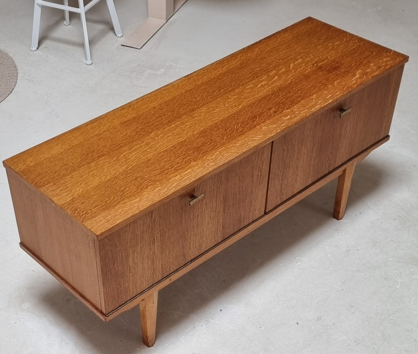 Mid Century dressoir