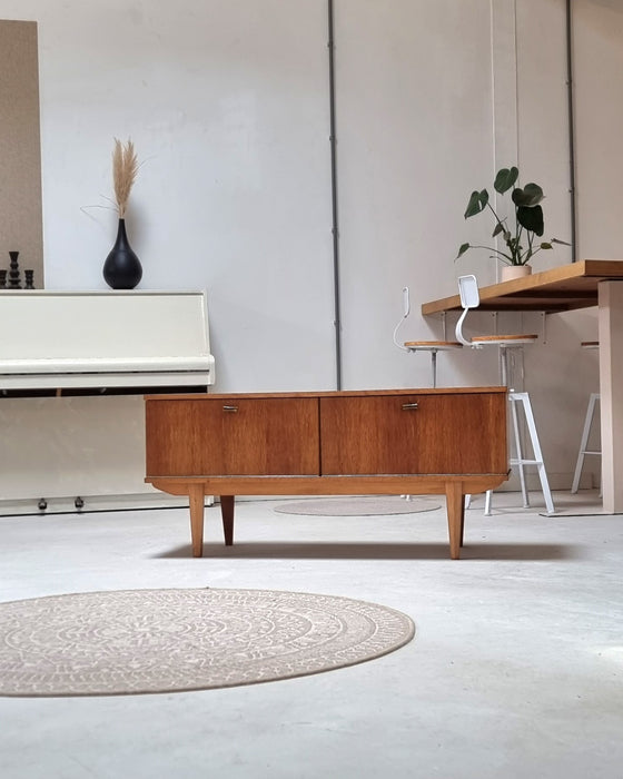 Mid Century dressoir