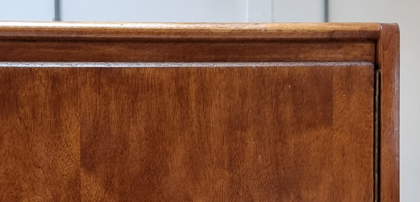 Mid Century kledingkast