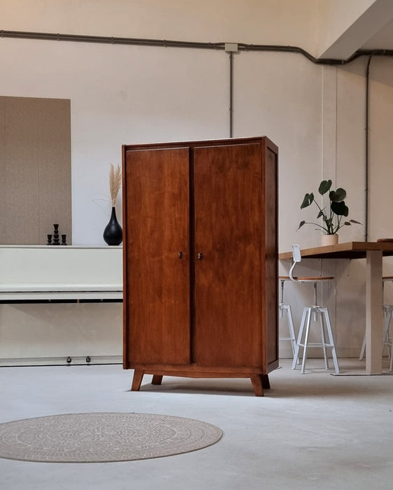 Mid Century kledingkast