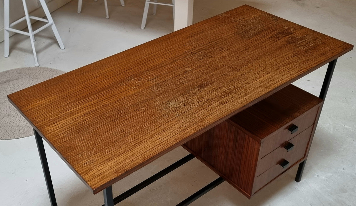Mid Century bureau