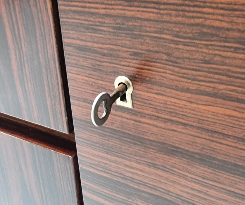 70's highboard