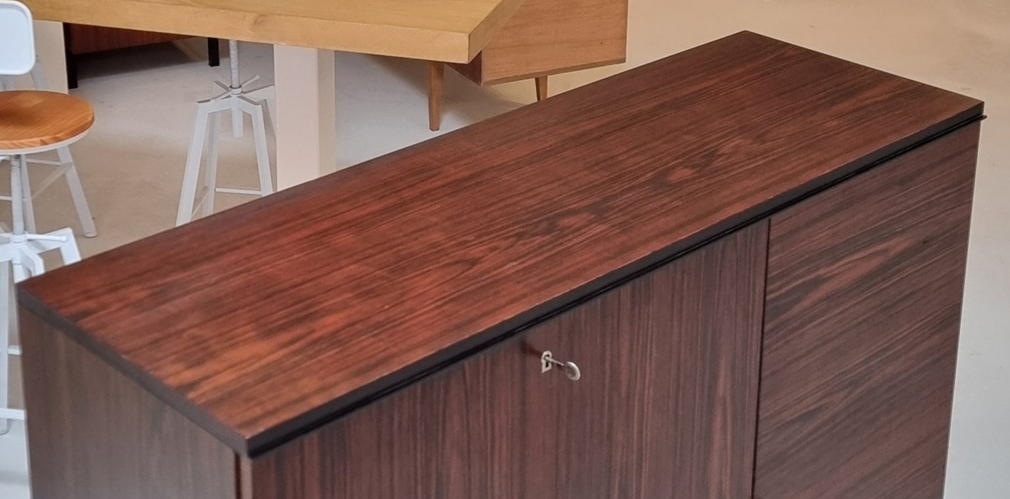 70's highboard