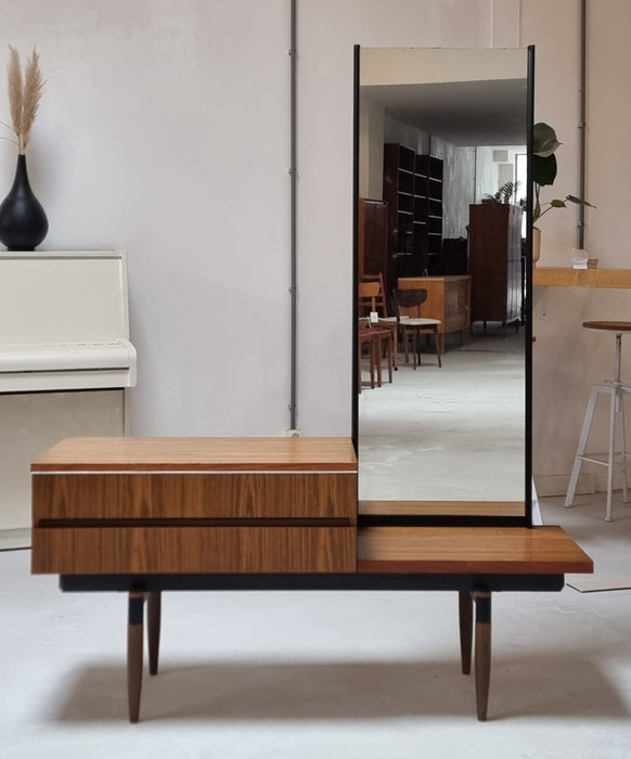 70's spiegeldressoir