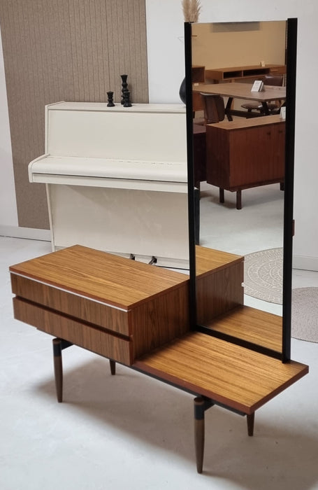 70's spiegeldressoir
