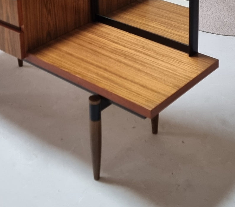 70's spiegeldressoir