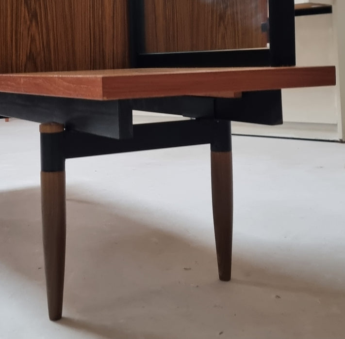 70's spiegeldressoir