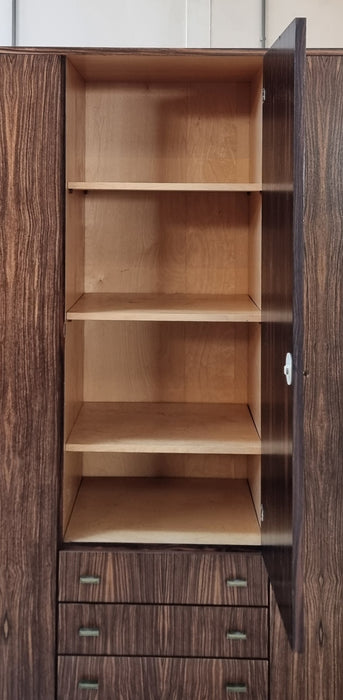 Mid Century kledingkast