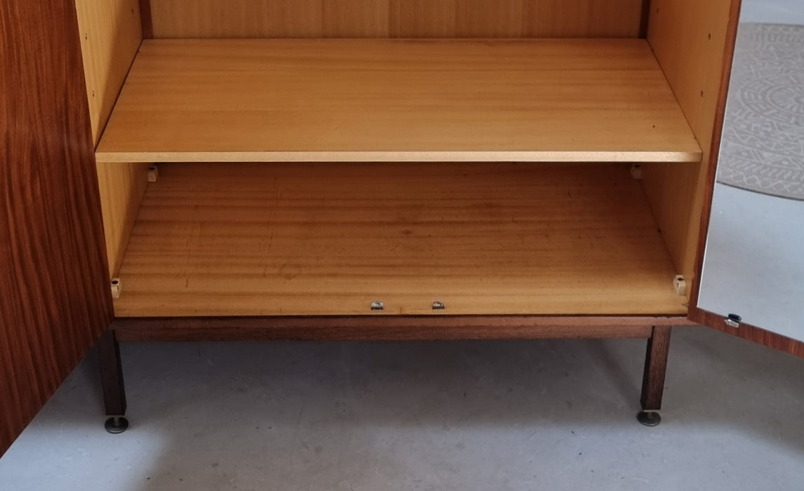 Mid Century kledingkast