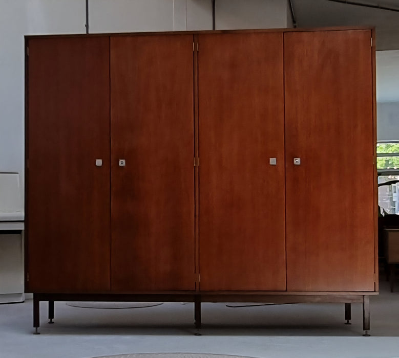 Mid Century kledingkast