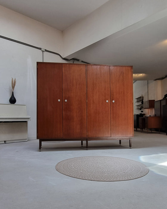 Mid Century kledingkast
