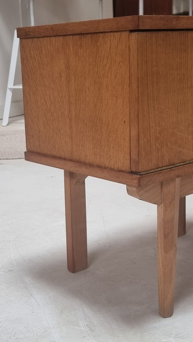 Mid Century nachtkasten