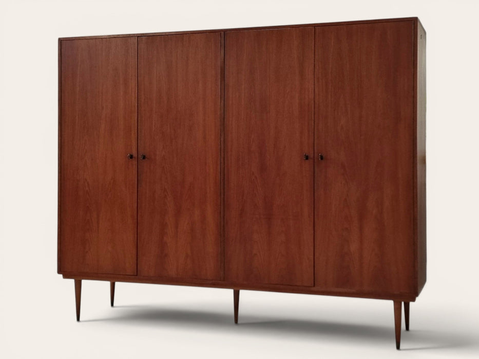 Mid Century kledingkast