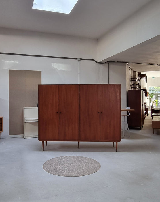 Mid Century kledingkast