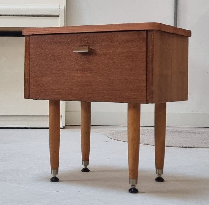 Mid Century kastje