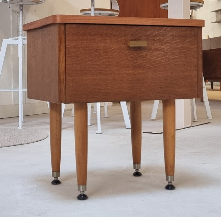 Mid Century kastje