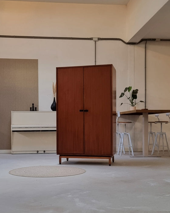 Mid Century kledingkast