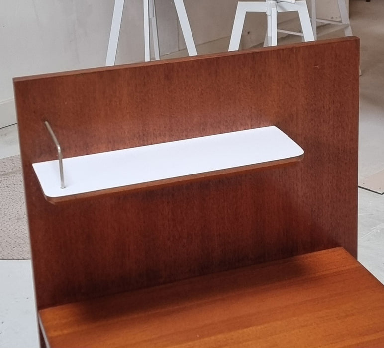 Mid Century kasten