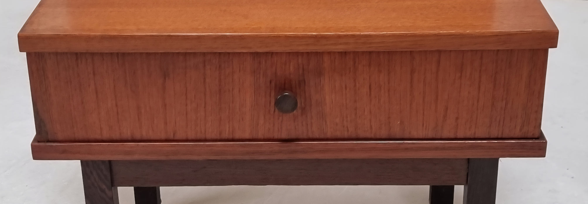 Mid Century kasten