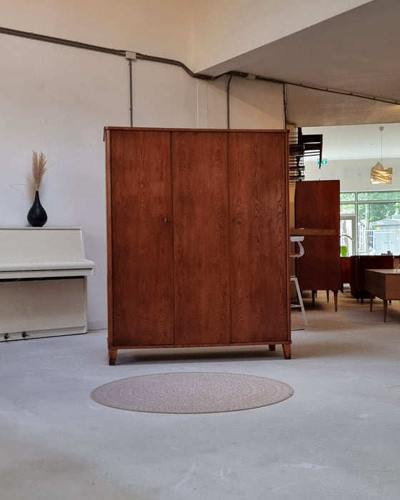 Mid Century kledingkast