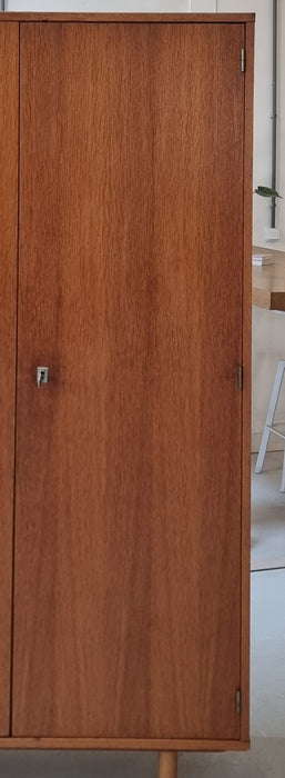 Mid Century kledingkast