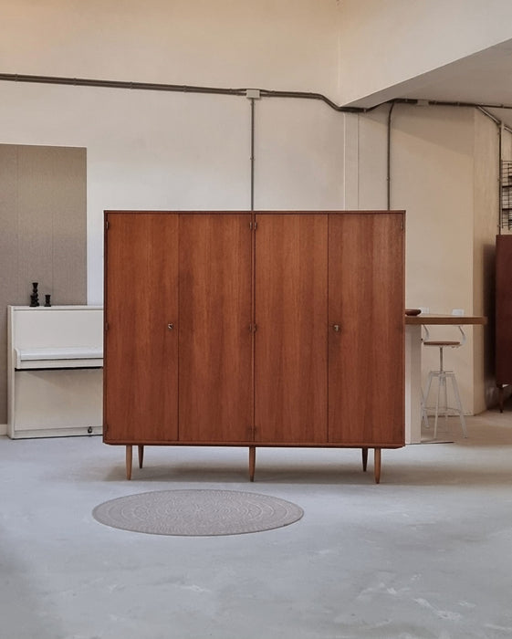 Mid Century kledingkast