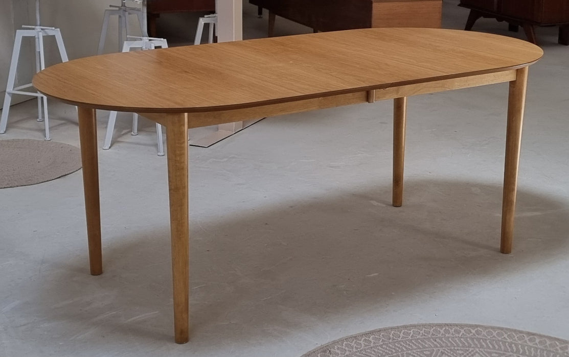 Uitschuifbare eettafel