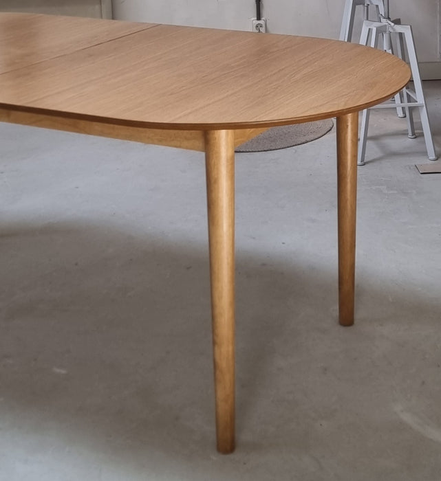 Uitschuifbare eettafel