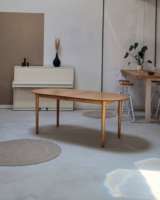 Uitschuifbare eettafel