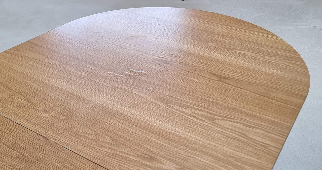 Uitschuifbare eettafel
