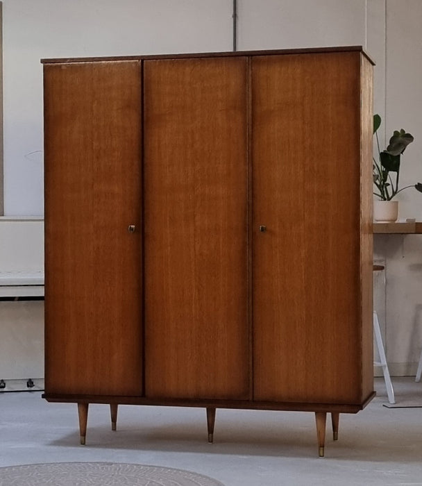 Mid Century kledingkast
