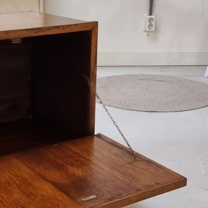 Mid Century lowboard