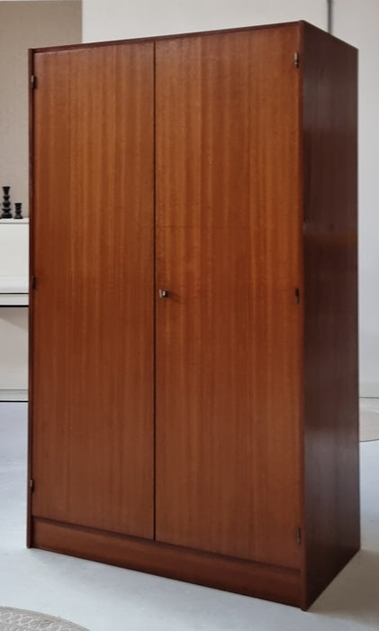Mid Century kledingkast