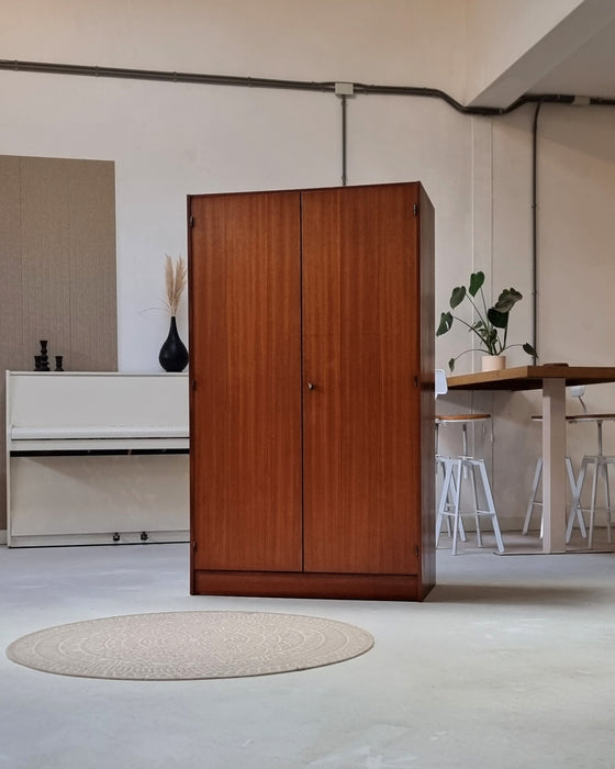 Mid Century kledingkast