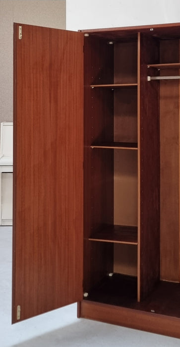 Mid Century kledingkast