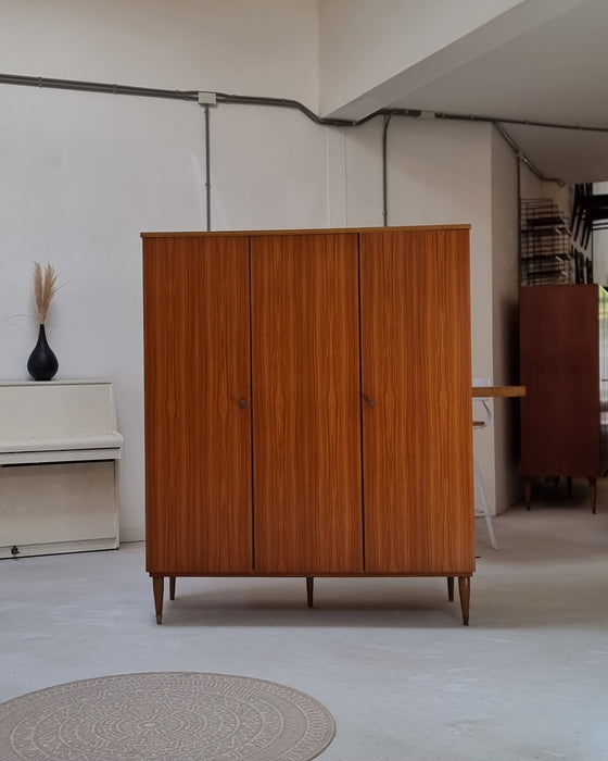 Mid Century kledingkast