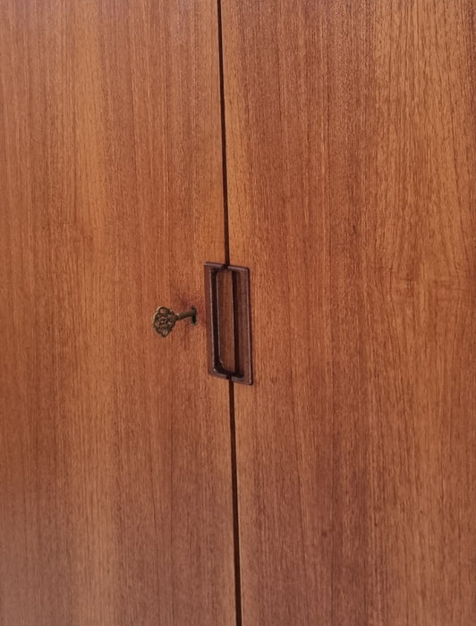 Mid Century kledingkast